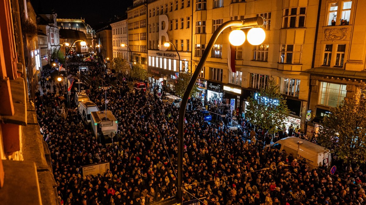 Připomínka 17. listopadu na Národní třídě v Praze (2024)