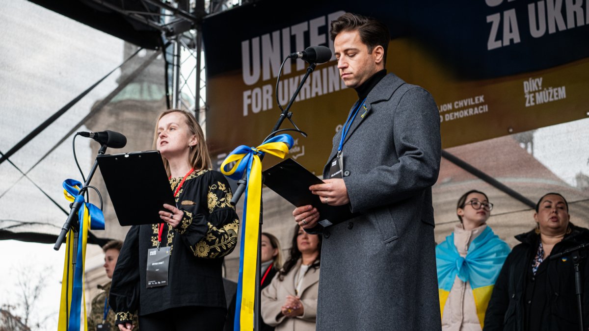 V Praze proběhla demonstrace na podporu Ukrajiny k třetímu výročí ruské invaze. (23.2.2025)