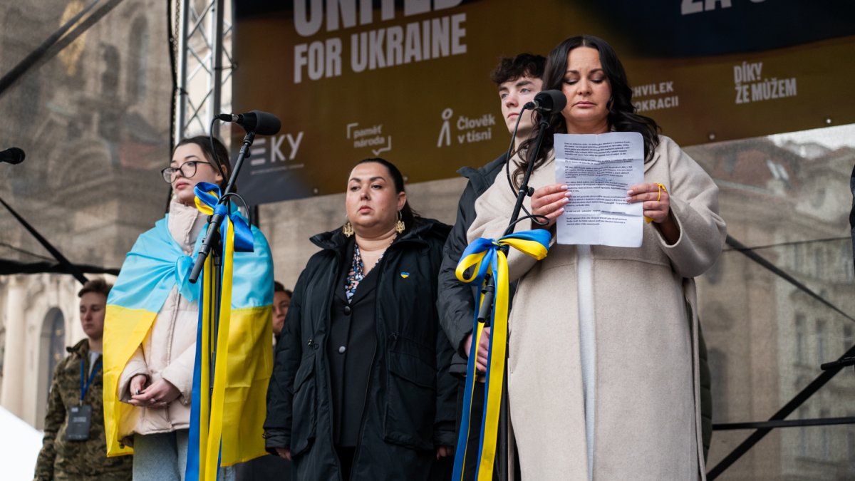 V Praze proběhla demonstrace na podporu Ukrajiny k třetímu výročí ruské invaze. (23.2.2025)