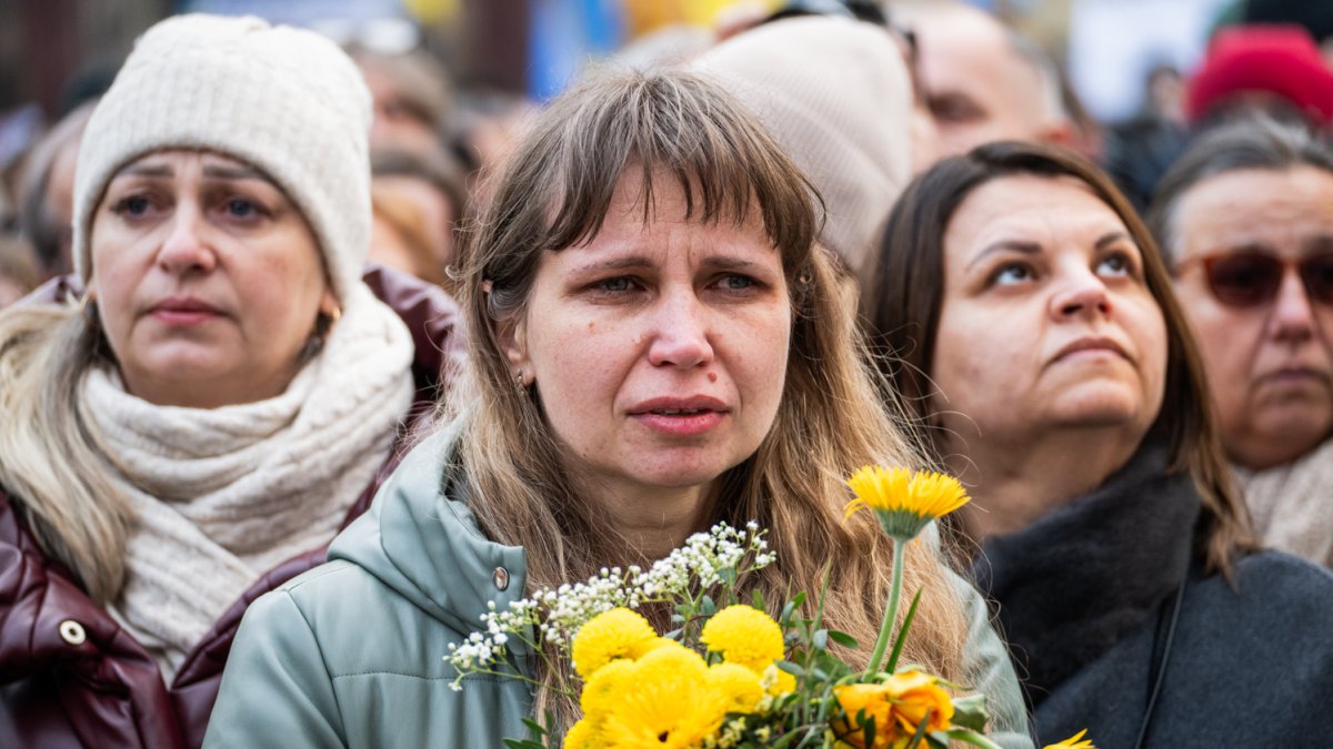 V Praze proběhla demonstrace na podporu Ukrajiny k třetímu výročí ruské invaze. (23.2.2025)