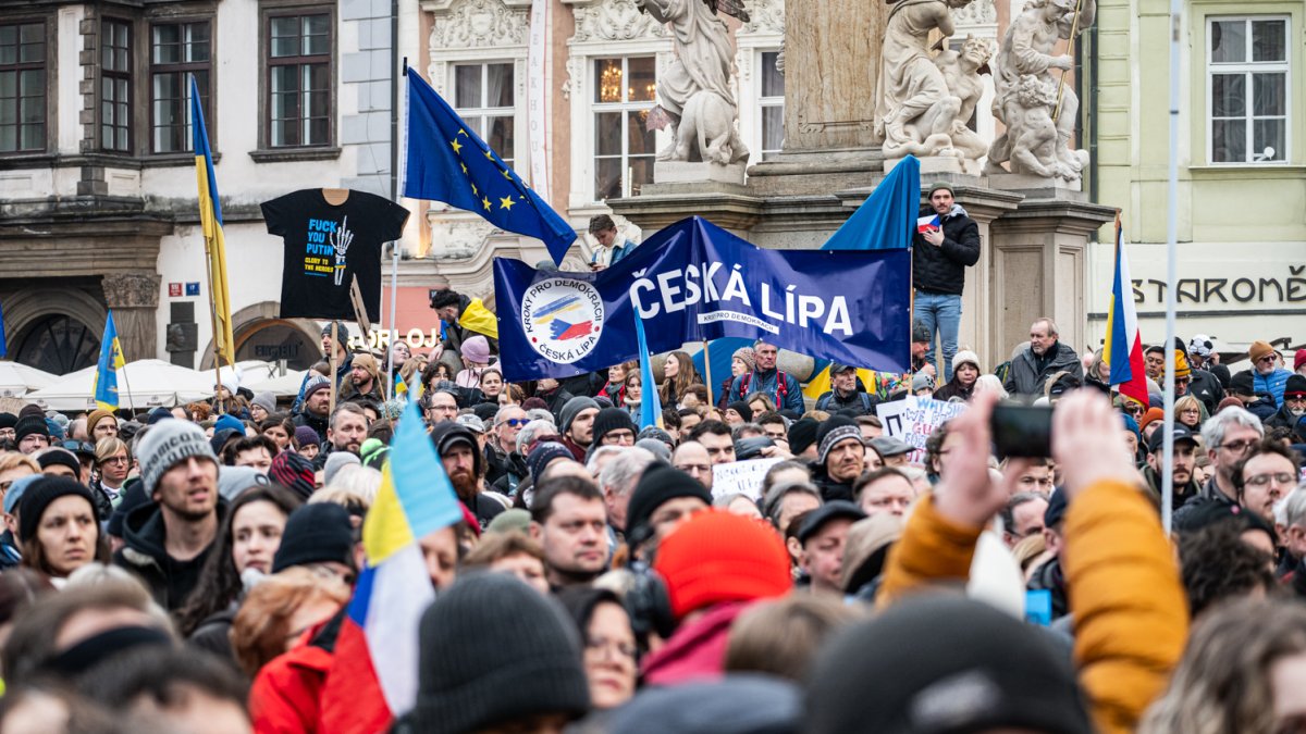 V Praze proběhla demonstrace na podporu Ukrajiny k třetímu výročí ruské invaze. (23.2.2025)