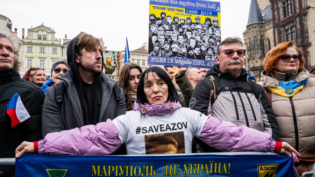 V Praze proběhla demonstrace na podporu Ukrajiny k třetímu výročí ruské invaze. (23.2.2025)