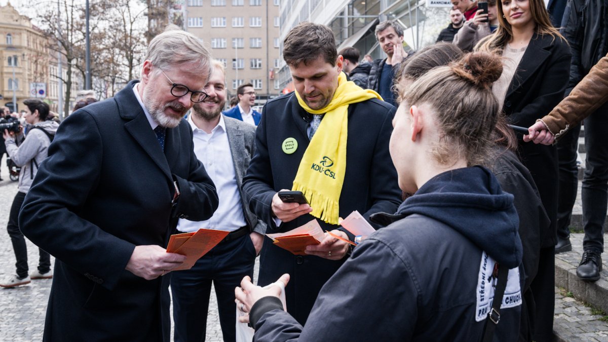 Strany Spolu podepsaly koaliční smlouvu. (25.3.2025)