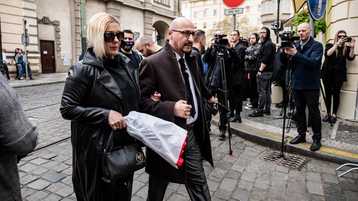 V Praze proběhlo poslední rozloučení s Annou Slováčkovou. (15.4.2025)