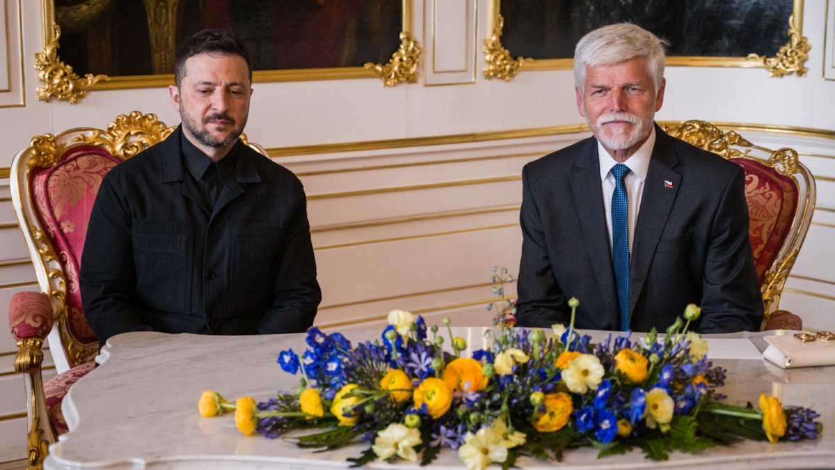 Volodymyr Zelenskyj a Olena Zelenská se na Pražském hradě sešli s Petrem Pavlem a Evou Pavlovou