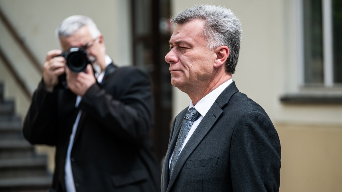 Eva Decroix vystřídala Pavla Blažka v čele ministerstva spravedlnosti. (10.6.2025)