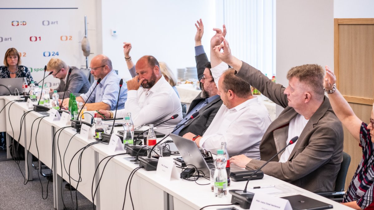 Rada ČT podruhé volí nového generálního ředitele televize. (25.6.2025)