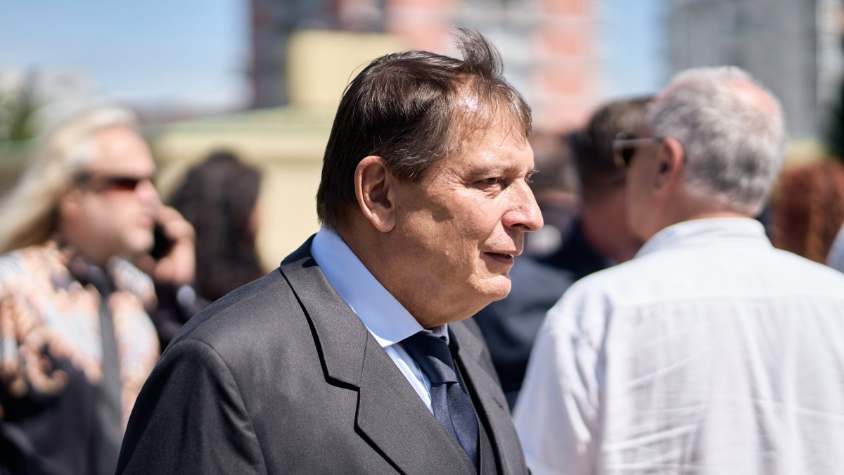 Lidé se ve Strašnicích rozloučili s Jiřím Krampolem. (8.8.2025)