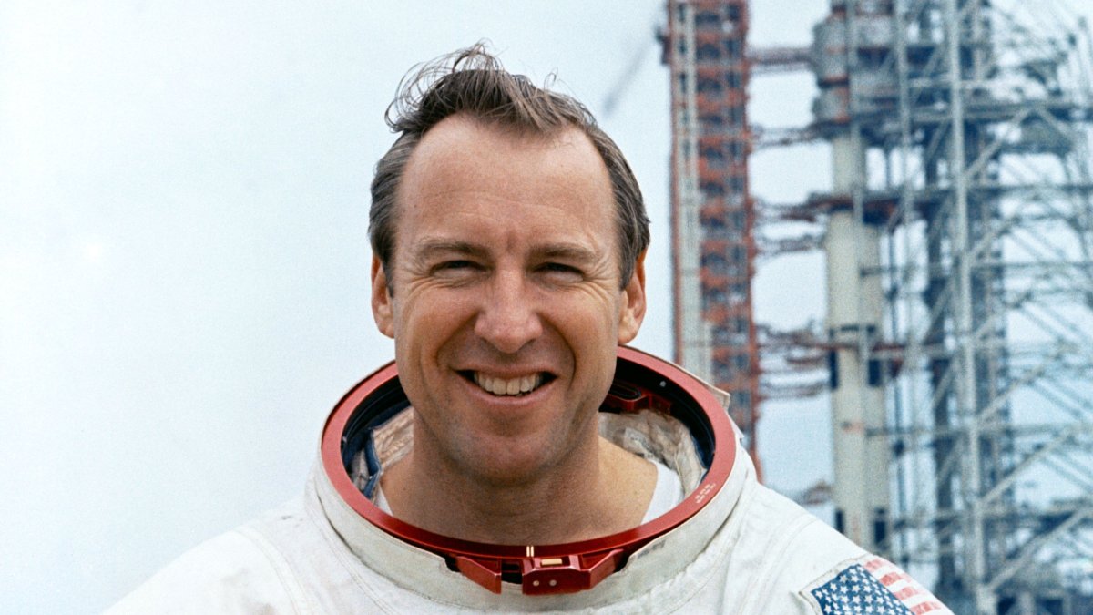 Jim Lovell