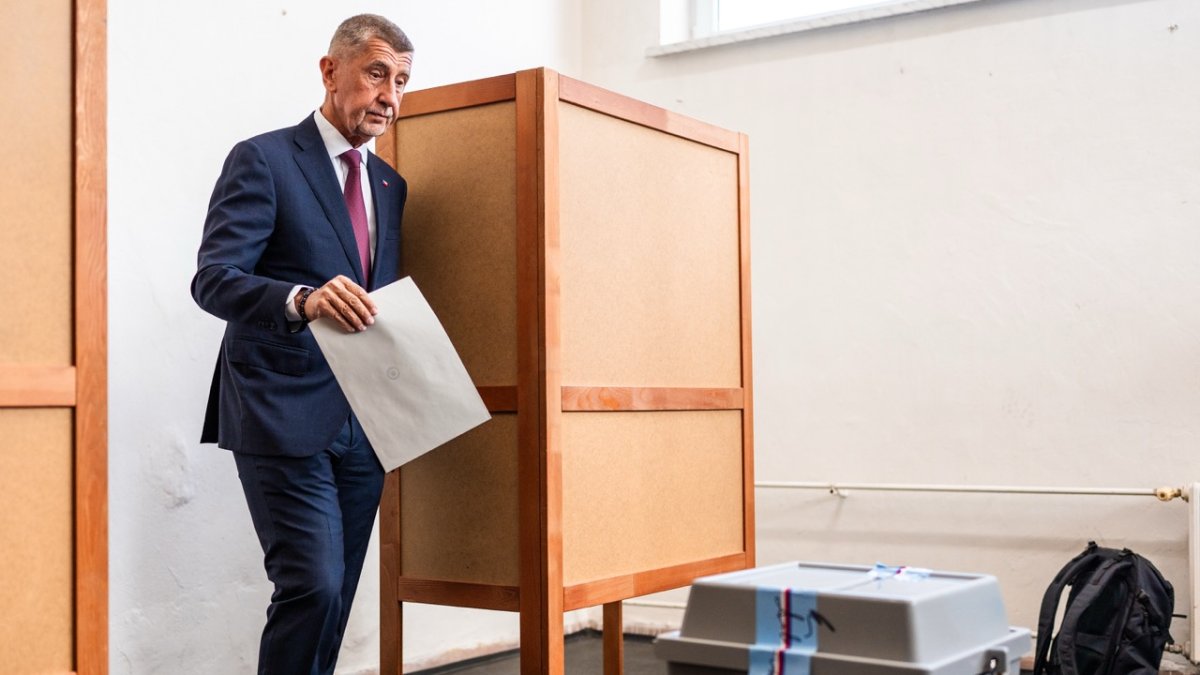 Andrej Babiš odevzdal hlas ve sněmovních volbách. (3.10.2025)