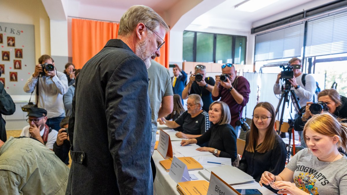 Petr Fiala odvolil v Brně. (3.10.2025)
