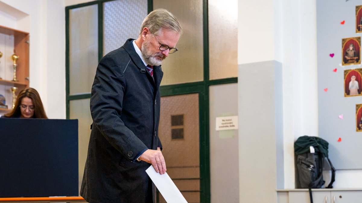 Petr Fiala odvolil v Brně. (3.10.2025)