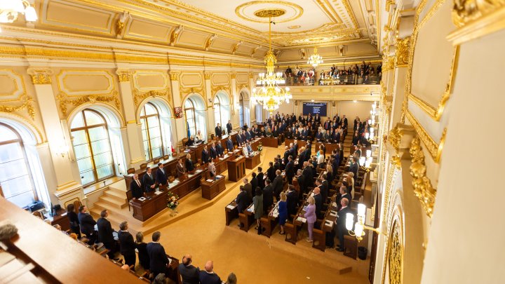 Politici se sešli na ustavující schůzi Poslanecké sněmovny. (3.11.2025)