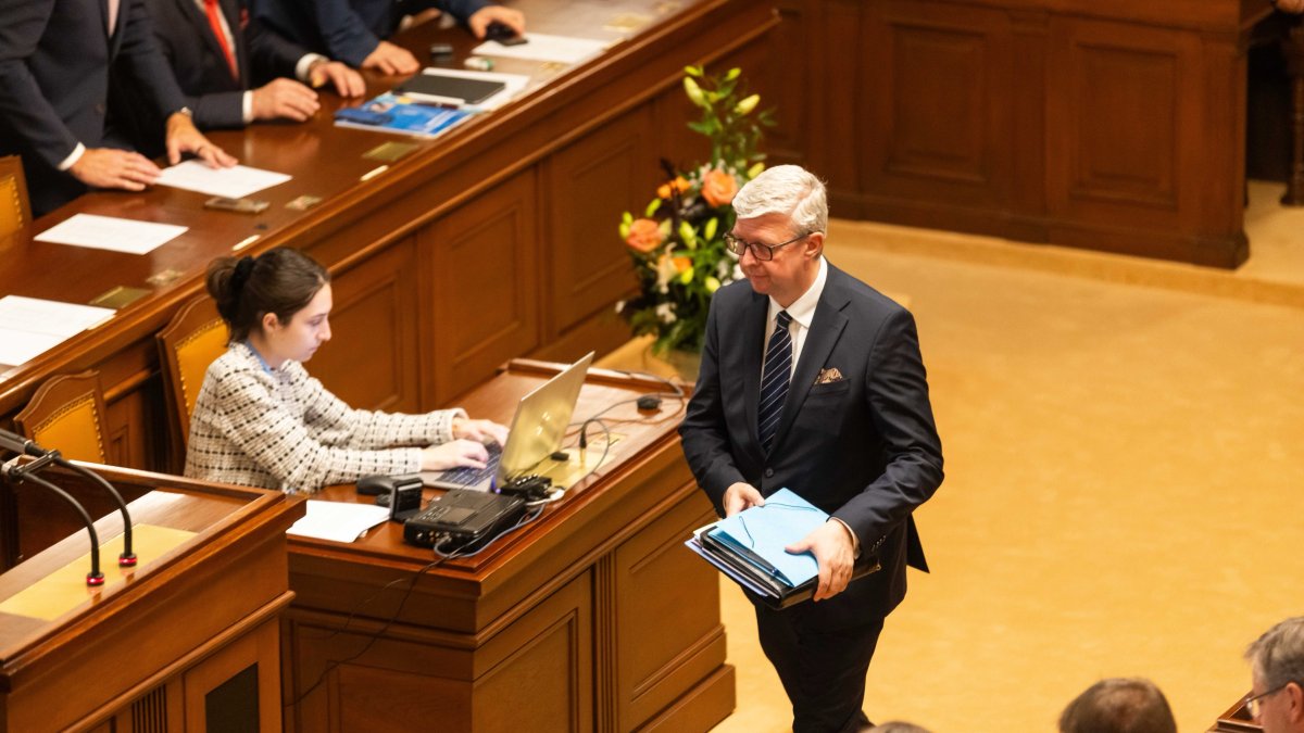 Politici se sešli na ustavující schůzi Poslanecké sněmovny. (3.11.2025)
