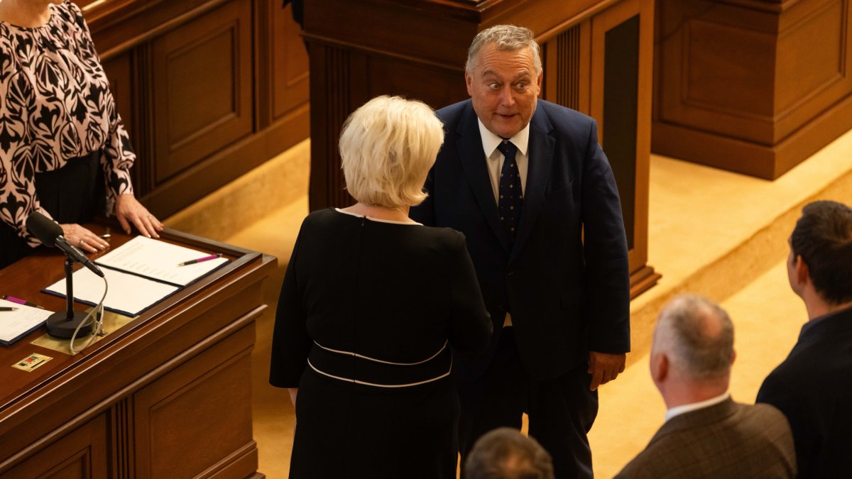 Politici se sešli na ustavující schůzi Poslanecké sněmovny. (3.11.2025)