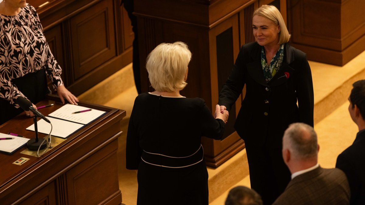 Politici se sešli na ustavující schůzi Poslanecké sněmovny. (3.11.2025)