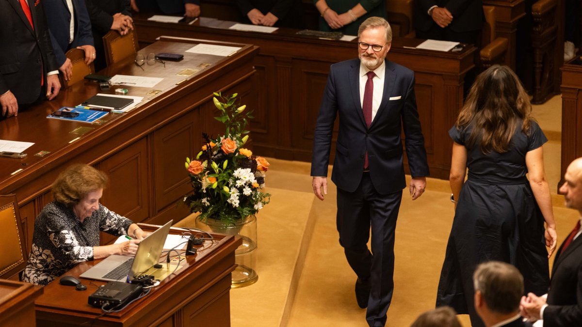 Politici se sešli na ustavující schůzi Poslanecké sněmovny. (3.11.2025)