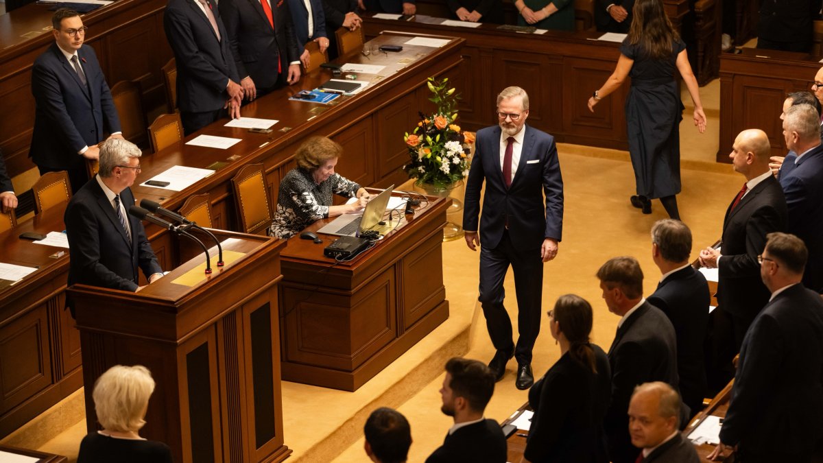 Politici se sešli na ustavující schůzi Poslanecké sněmovny. (3.11.2025)