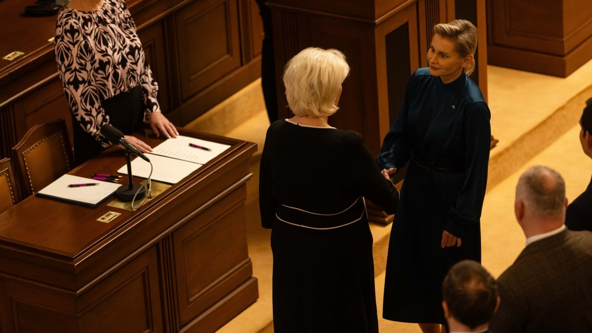 Politici se sešli na ustavující schůzi Poslanecké sněmovny. (3.11.2025)