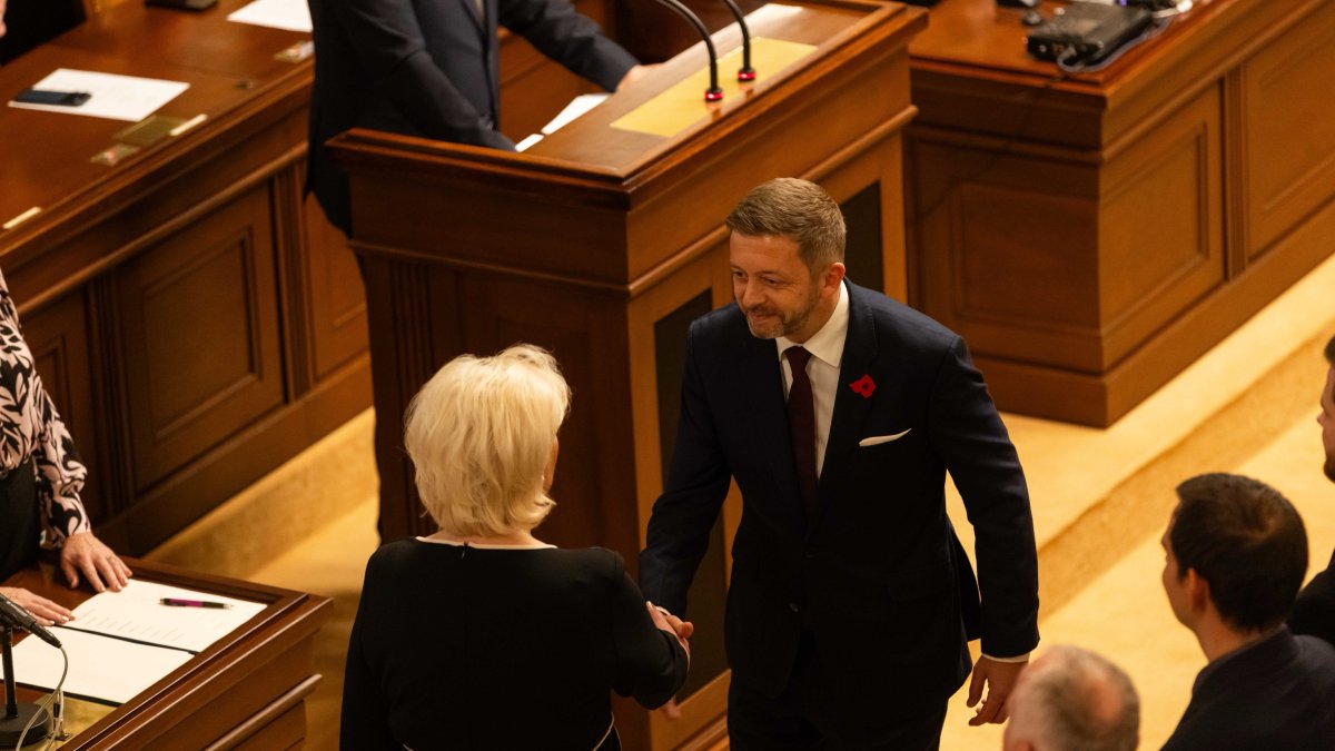 Politici se sešli na ustavující schůzi Poslanecké sněmovny. (3.11.2025)