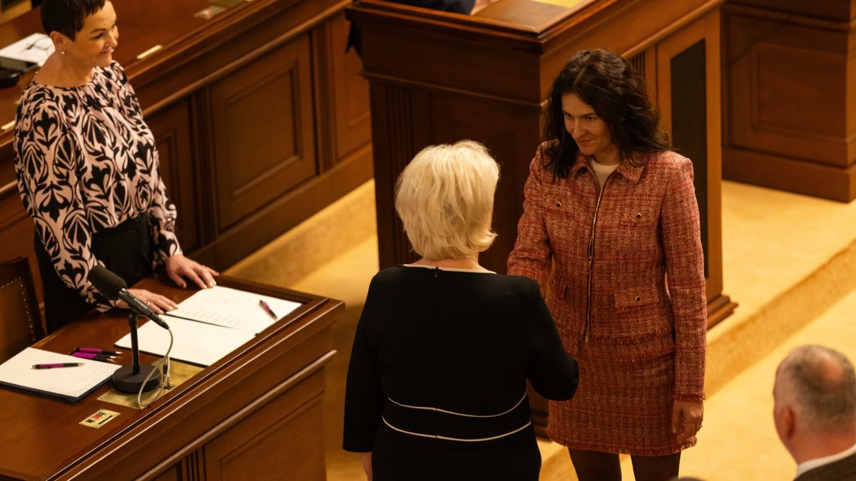 Politici se sešli na ustavující schůzi Poslanecké sněmovny. (3.11.2025)