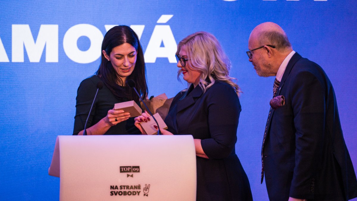 TOP 09 si na sněmu volí nové vedení. (8.11.2025)