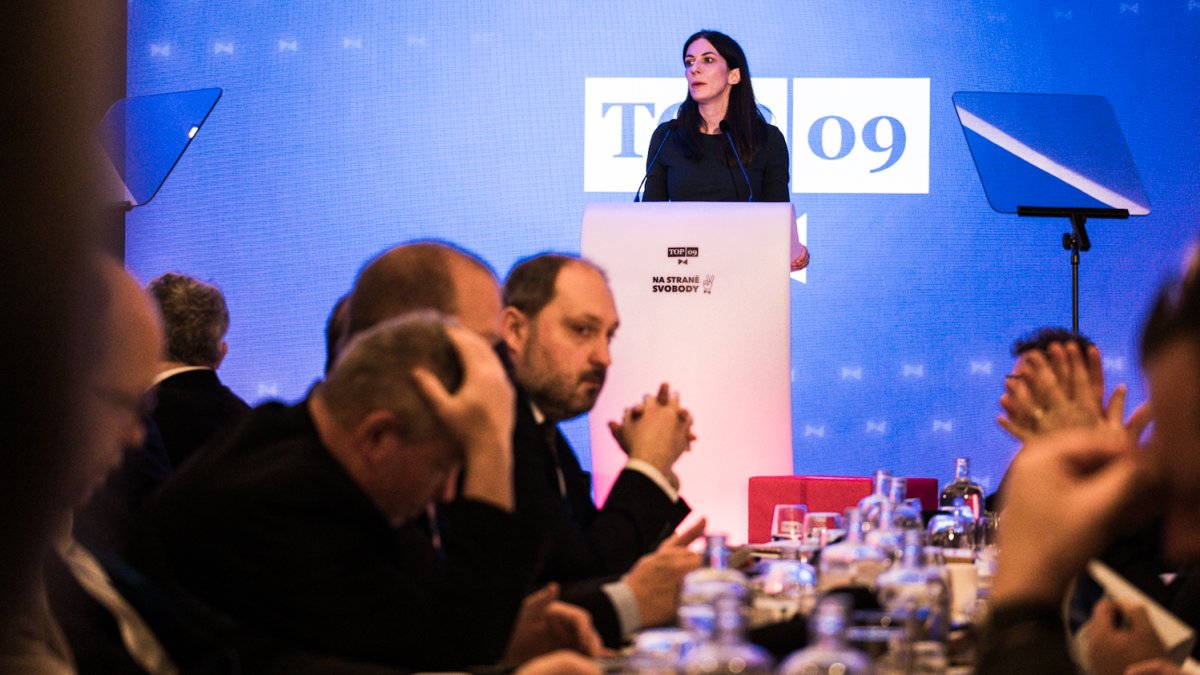 TOP 09 si na sněmu volí nové vedení. (8.11.2025)