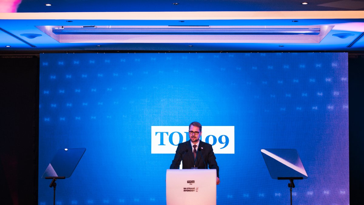 TOP 09 si na sněmu volí nové vedení. (8.11.2025)