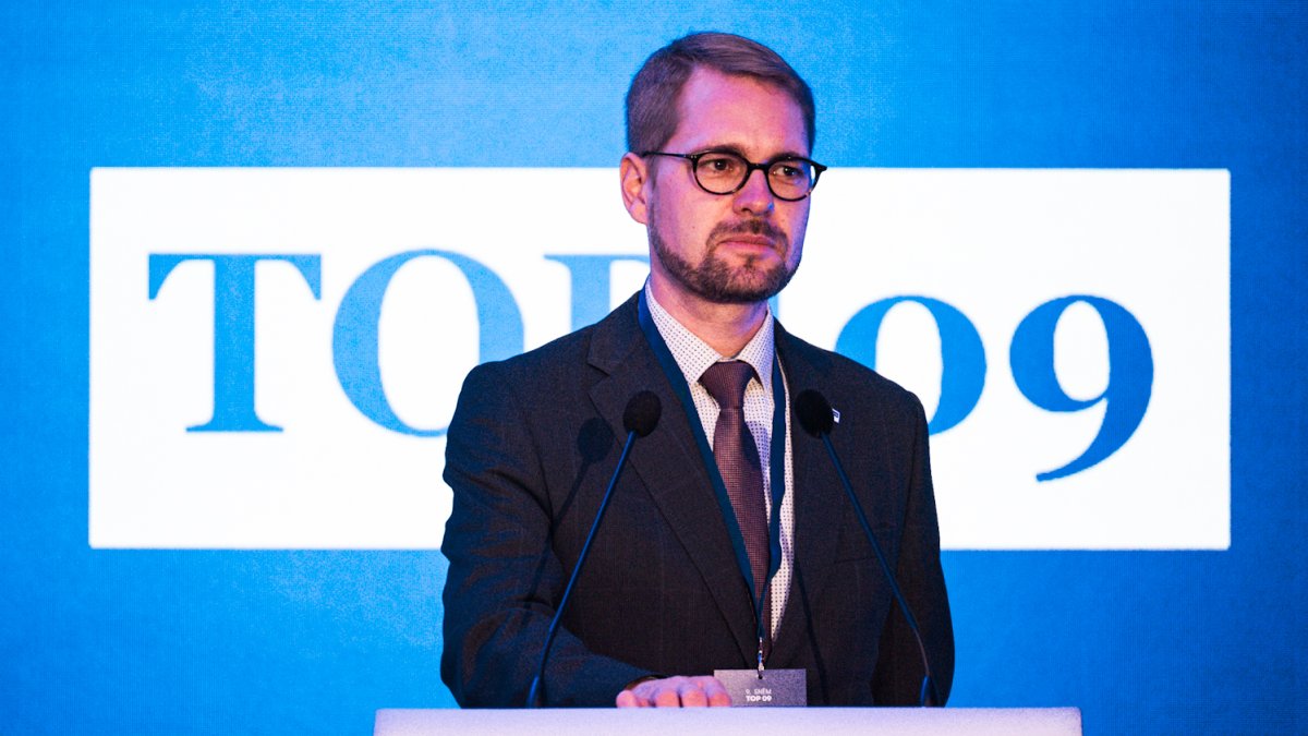 TOP 09 si na sněmu volí nové vedení. (8.11.2025)