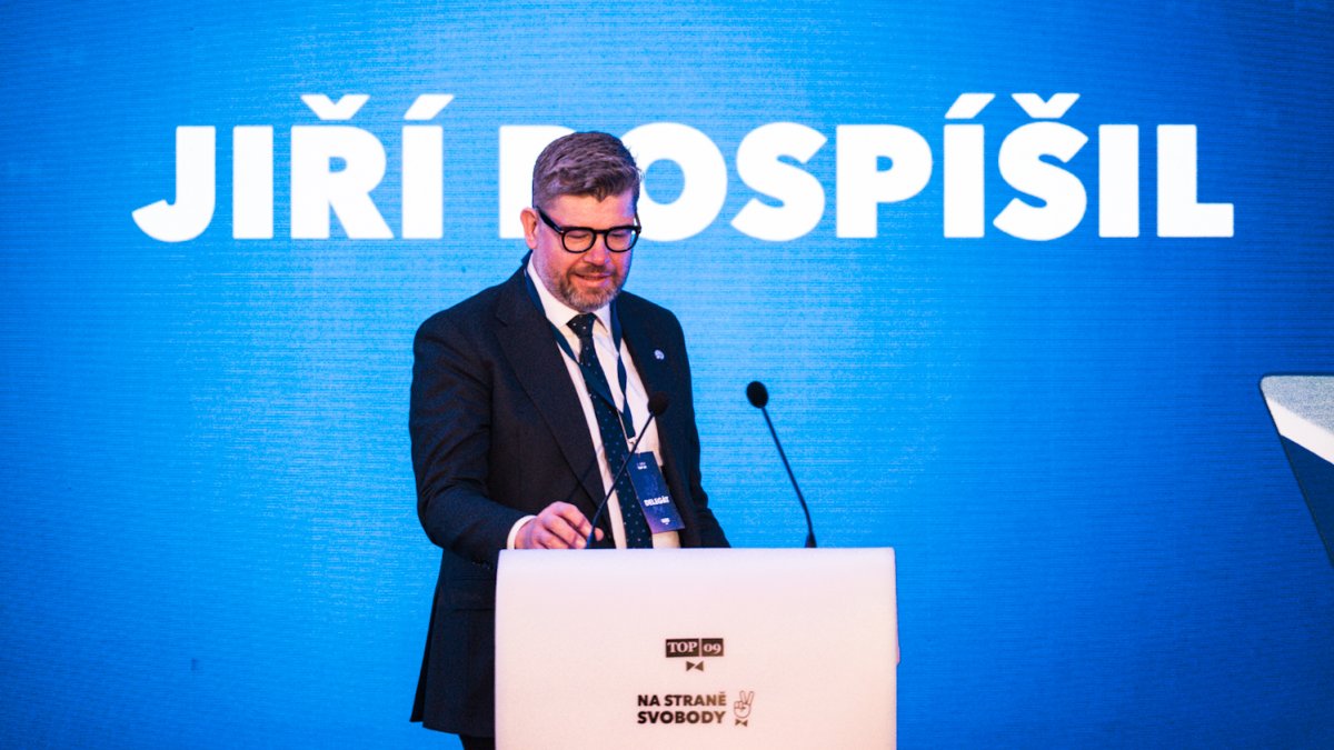 TOP 09 si na sněmu volí nové vedení. (8.11.2025)