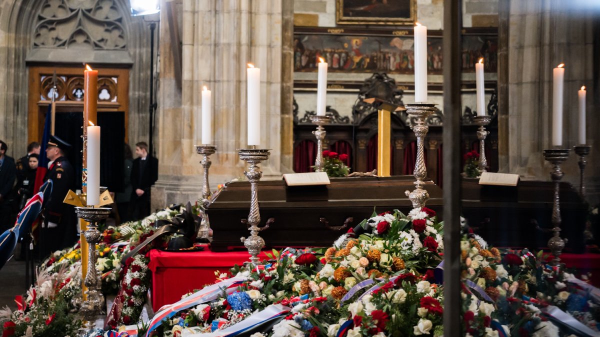 Česko se loučí s kardinálem Dominikem Dukou