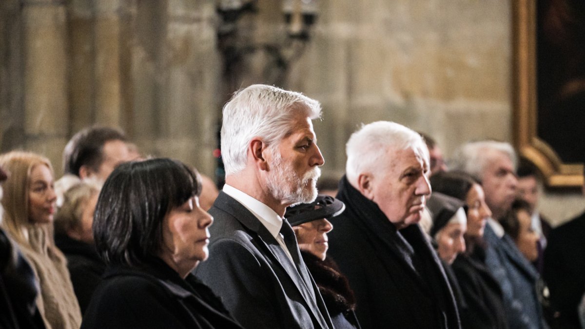 Česko se loučí s kardinálem Dominikem Dukou