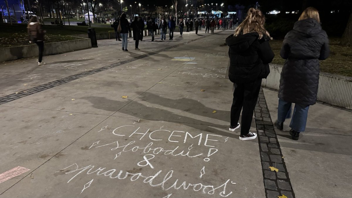 Křídové protesty v Bratislavě před oslavami 17. listopadu