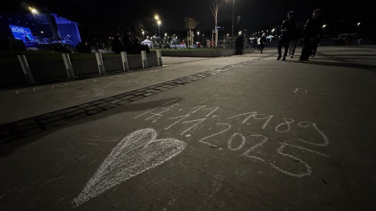 Křídové protesty v Bratislavě před oslavami 17. listopadu