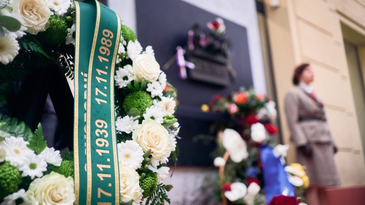 Češi si připomínají události spojené se 17. listopadem. (17.11.2025)