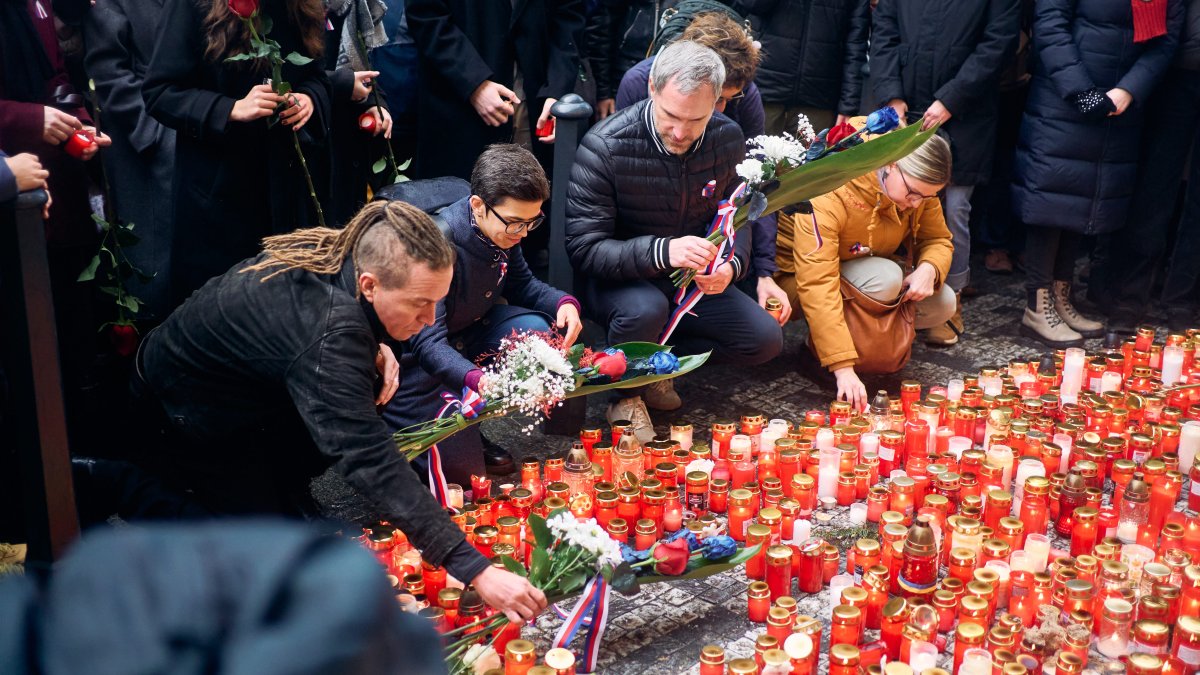 Češi si připomínají události spojené se 17. listopadem. (17.11.2025)