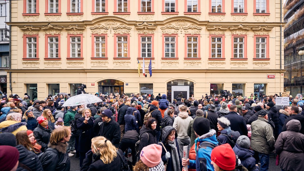 Češi si připomínají události spojené se 17. listopadem. (17.11.2025)