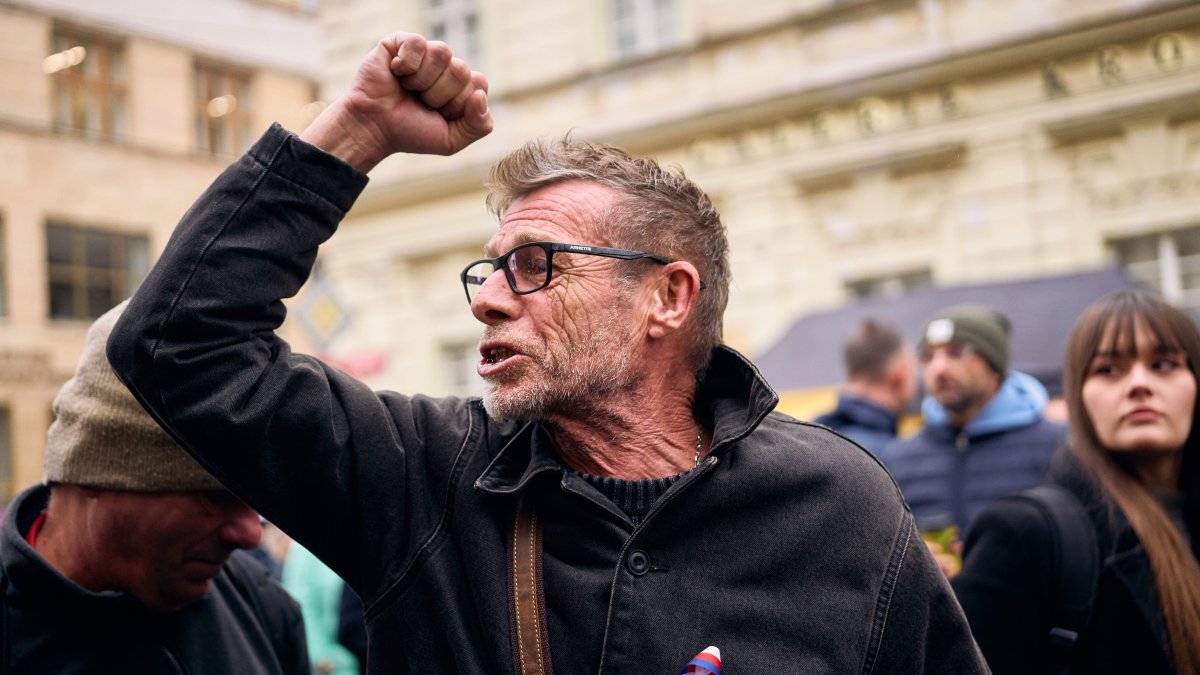 Češi si připomínají události spojené se 17. listopadem. (17.11.2025)