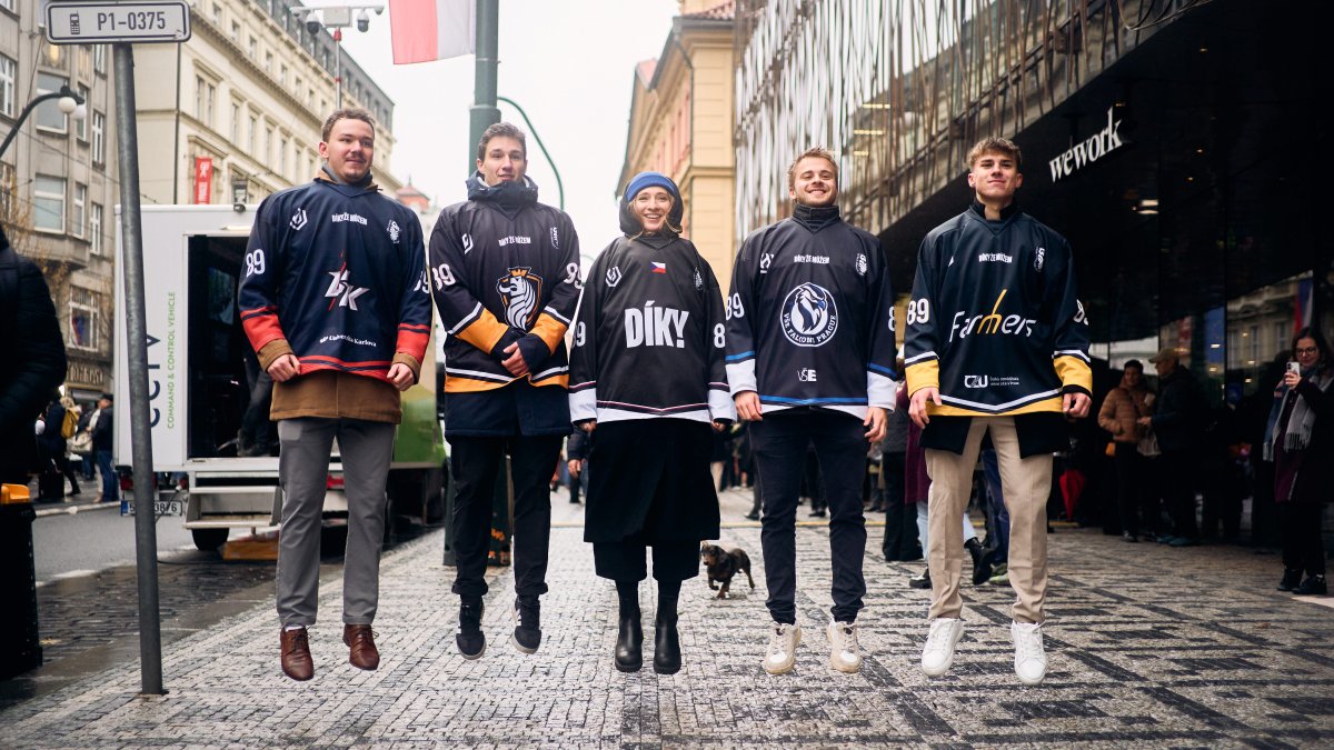 Češi si připomínají události spojené se 17. listopadem. (17.11.2025)