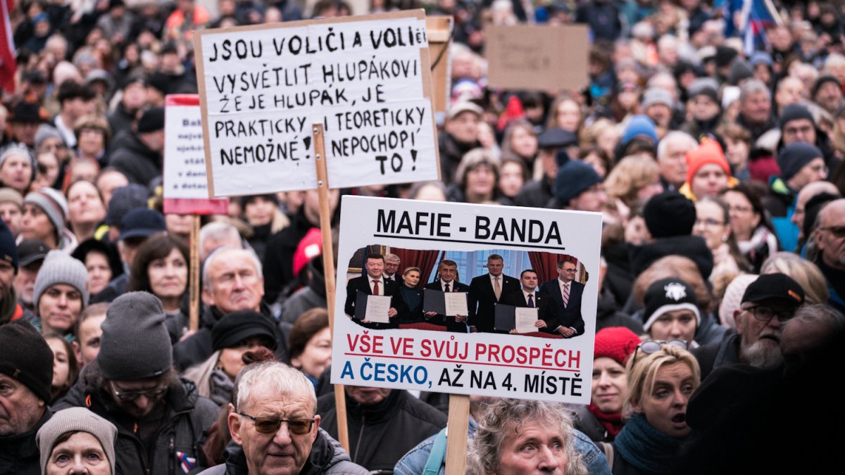 Češi dnes také demonstrovali. (17.11.2025)