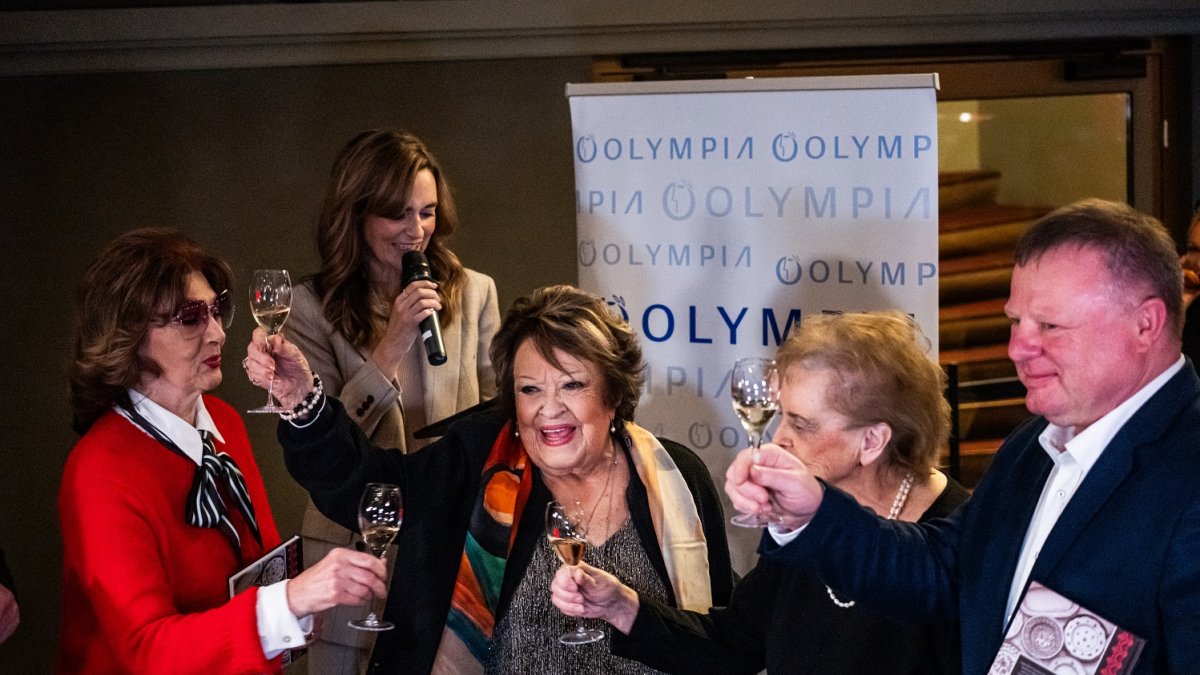 Křest nové kuchařky Jiřiny Bohdalové