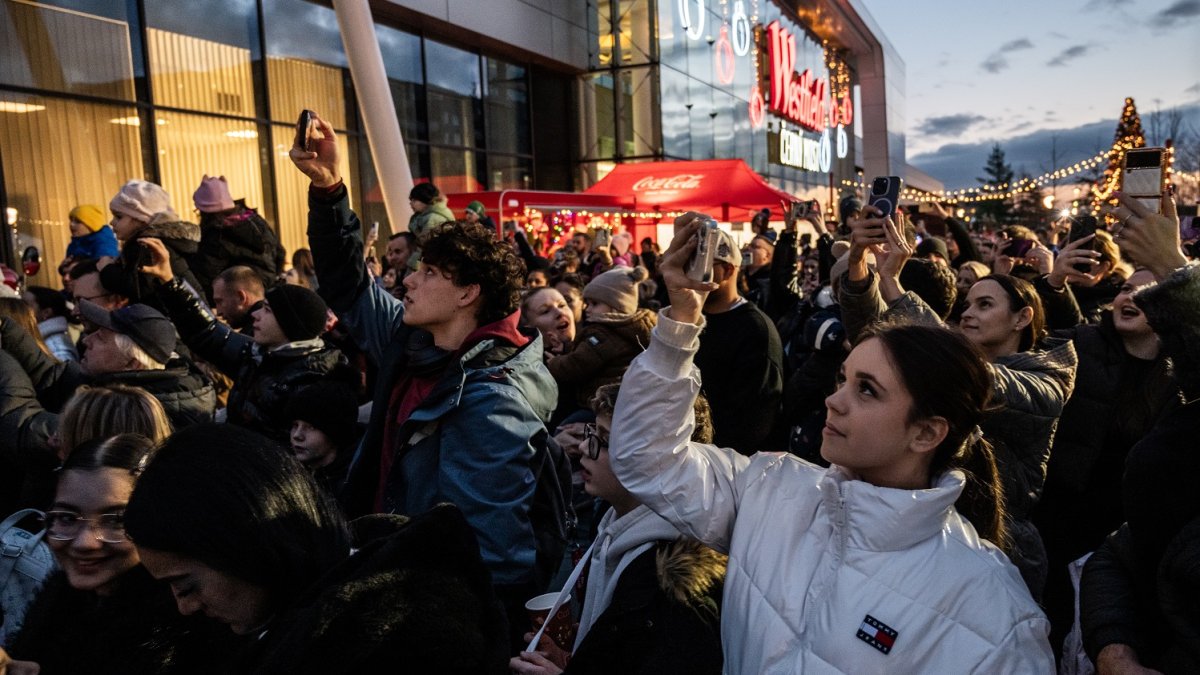 Vánoční Coca-Cola kamion zahájil turné u Westfieldu Černý Most (10.12.2025)