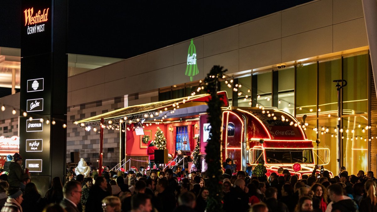 Vánoční Coca-Cola kamion zahájil turné u Westfieldu Černý Most (10.12.2025)