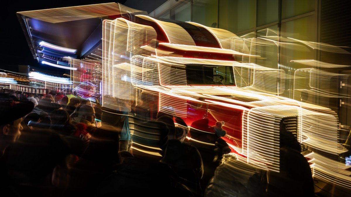 Vánoční Coca-Cola kamion zahájil turné u Westfieldu Černý Most (10.12.2025)