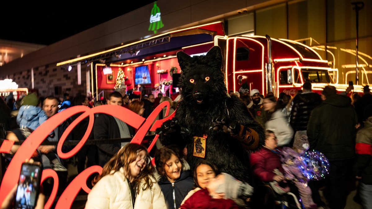 Vánoční Coca-Cola kamion zahájil turné u Westfieldu Černý Most (10.12.2025)