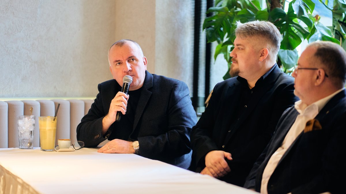 Eva Urbanová a Miroslav Donutil přichystali několik vánočních koncertů.