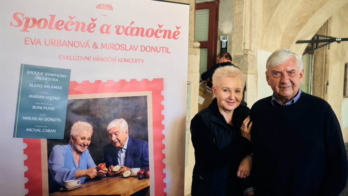 Eva Urbanová a Miroslav Donutil přichystali několik vánočních koncertů.