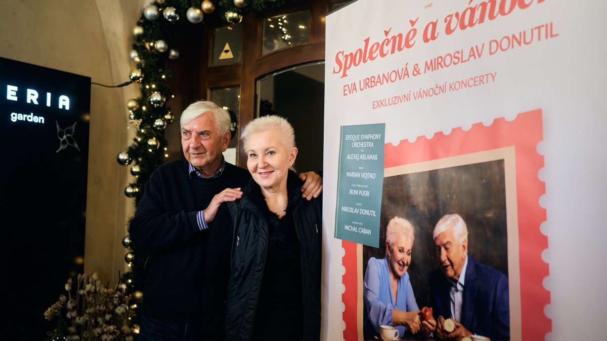 Eva Urbanová a Miroslav Donutil přichystali několik vánočních koncertů.