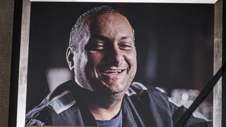 Blízcí a přátelé se rozloučili s moderátorem Patrikem Hezuckým. (12.12.2025)