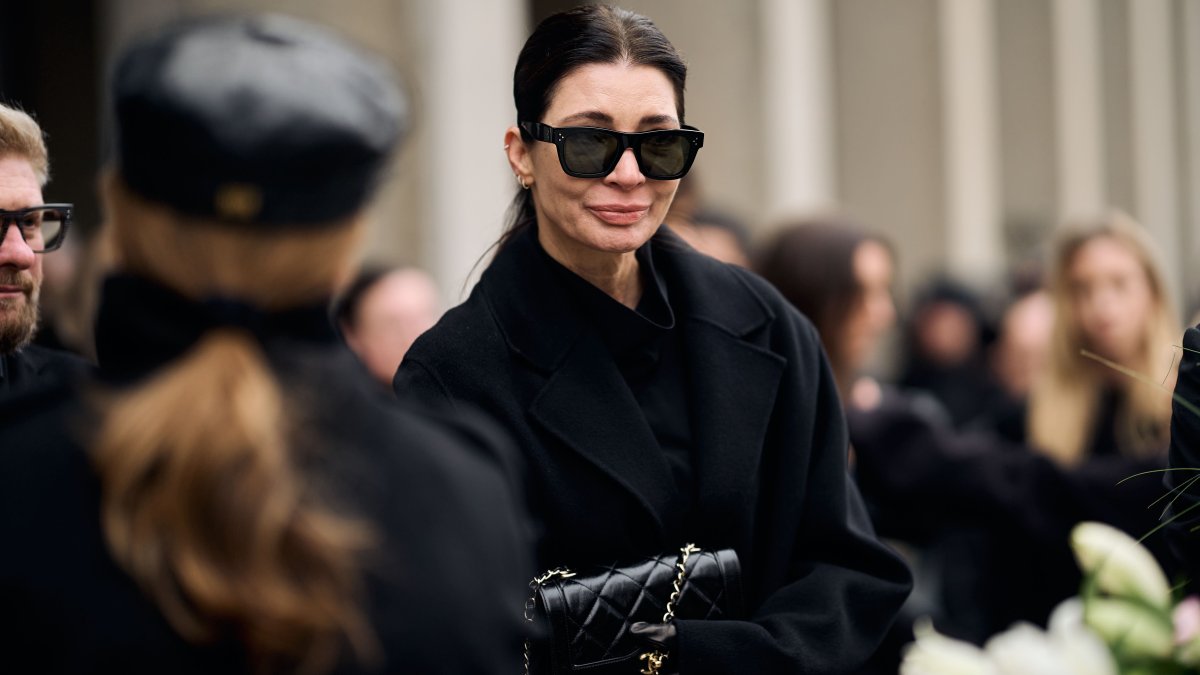 Blízcí a přátelé se rozloučili s moderátorem Patrikem Hezuckým. (12.12.2025)